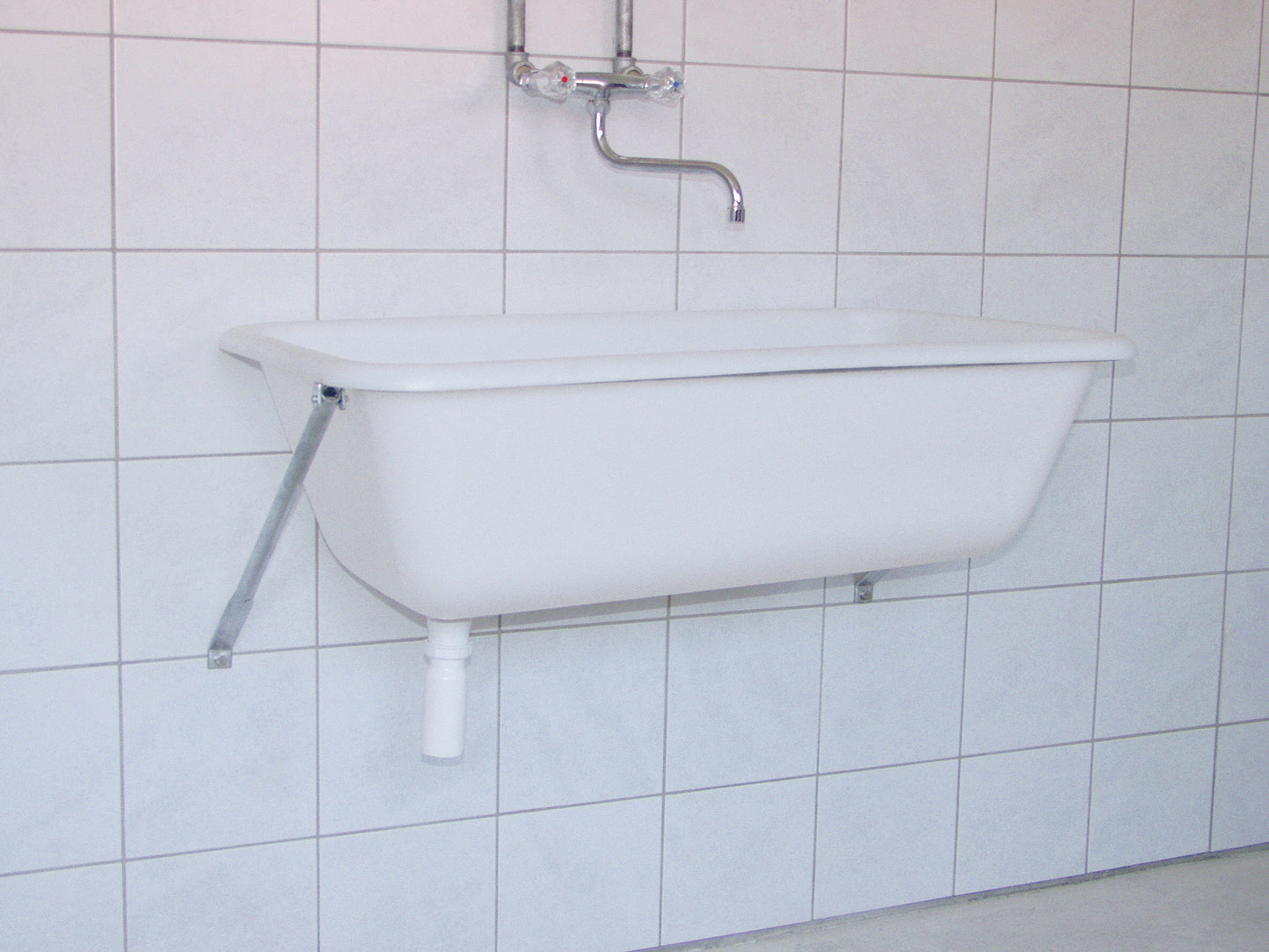 POMIVALNO korito plasticno 65l