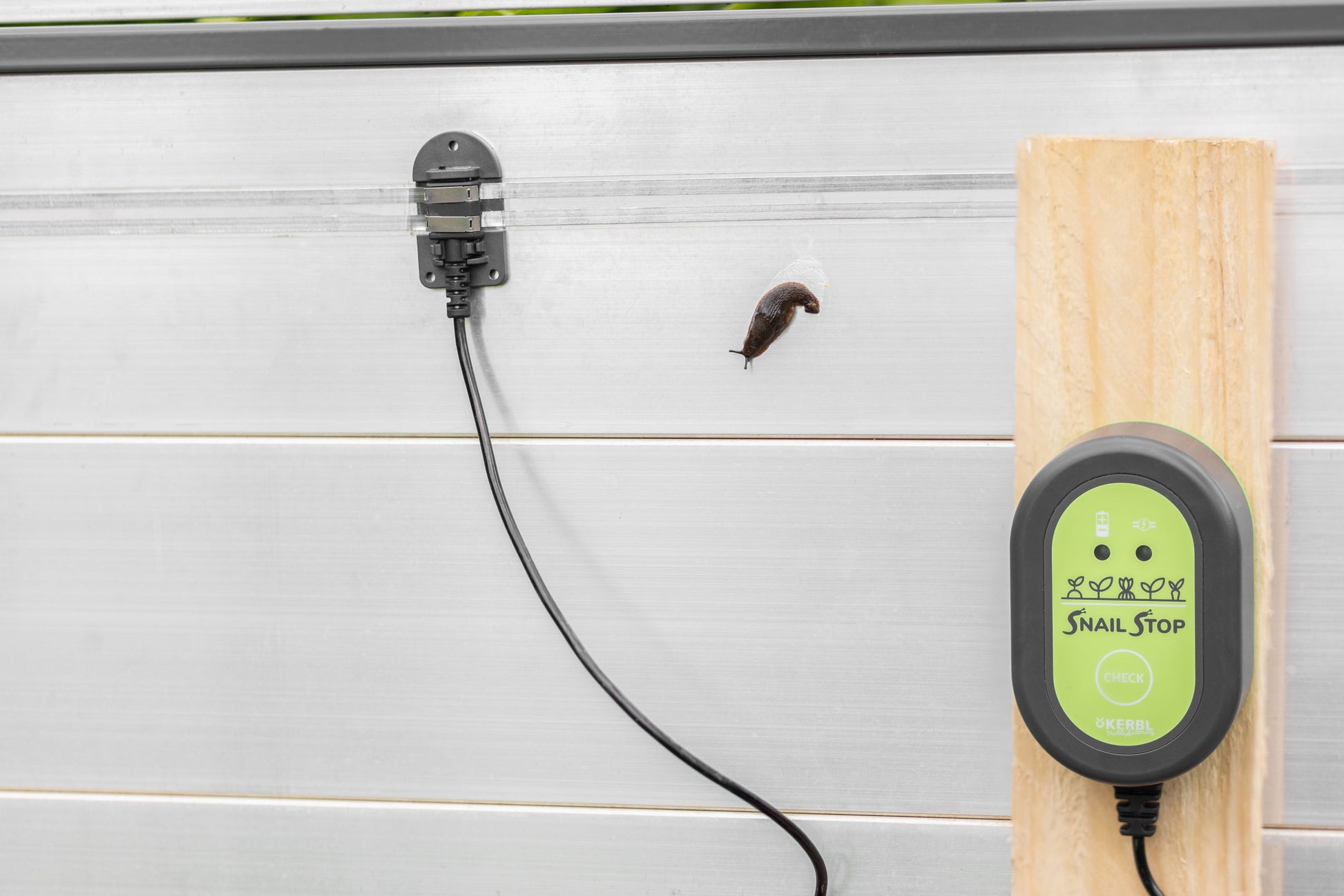 SnailStop zacetni set elektricna ograja proti polžem