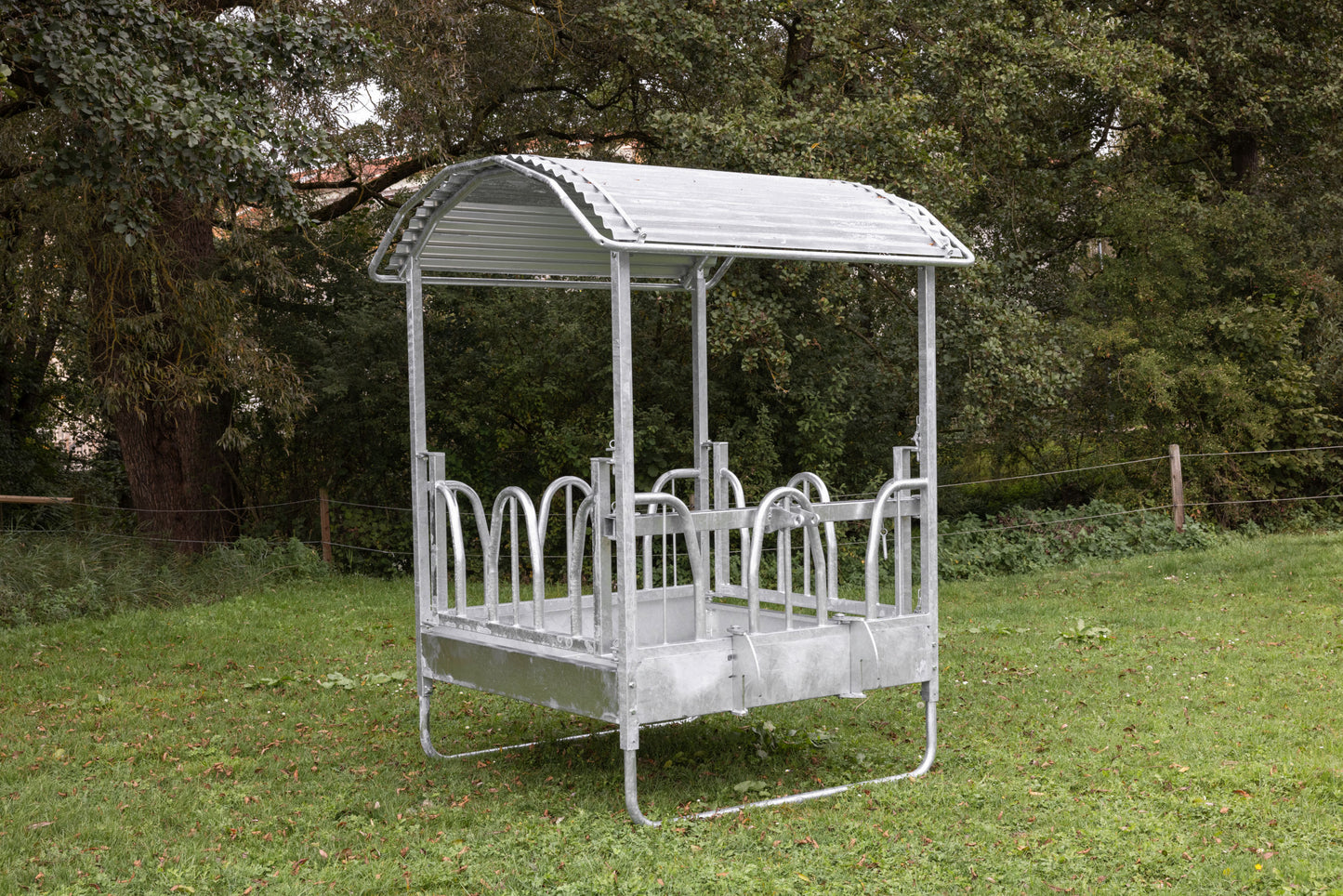 JASLI za bale za 8 živali - 1,5×1,5×2,4m