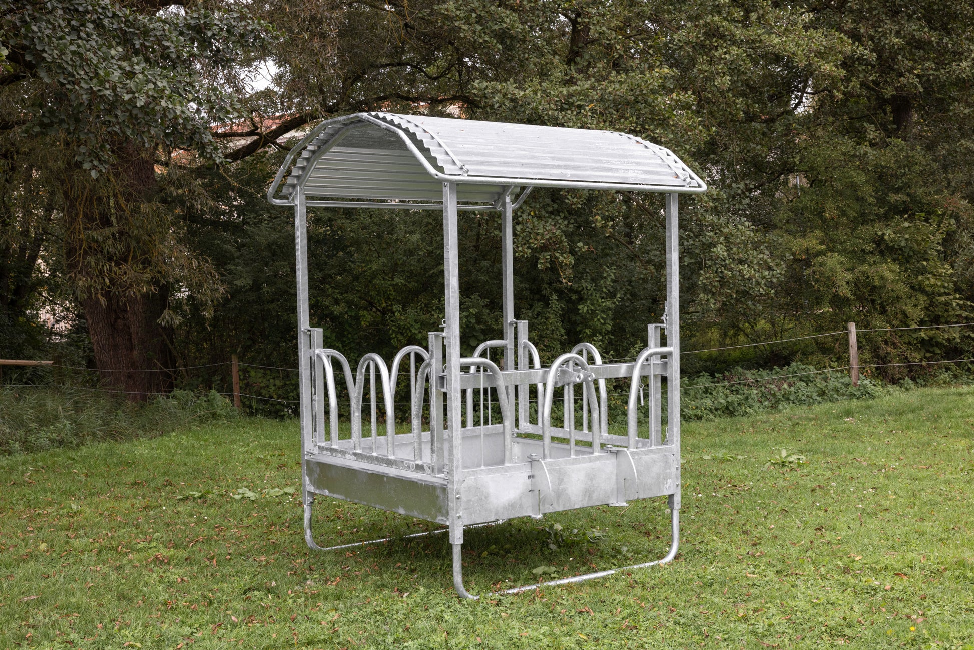JASLI za bale za 8 živali - 1,5×1,5×2,4m