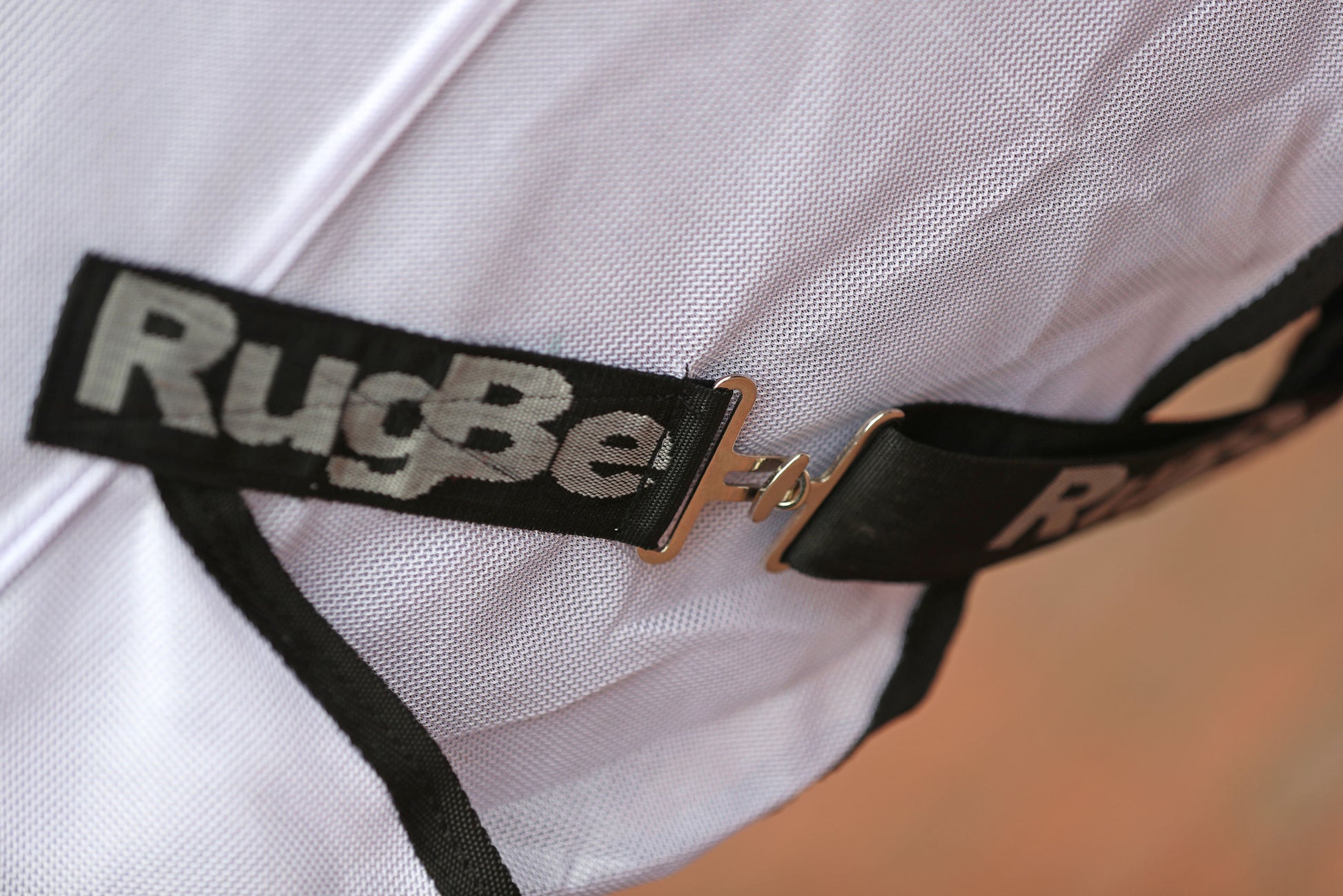 RugBe SuperFly muhasta preproga z vratnim delom,