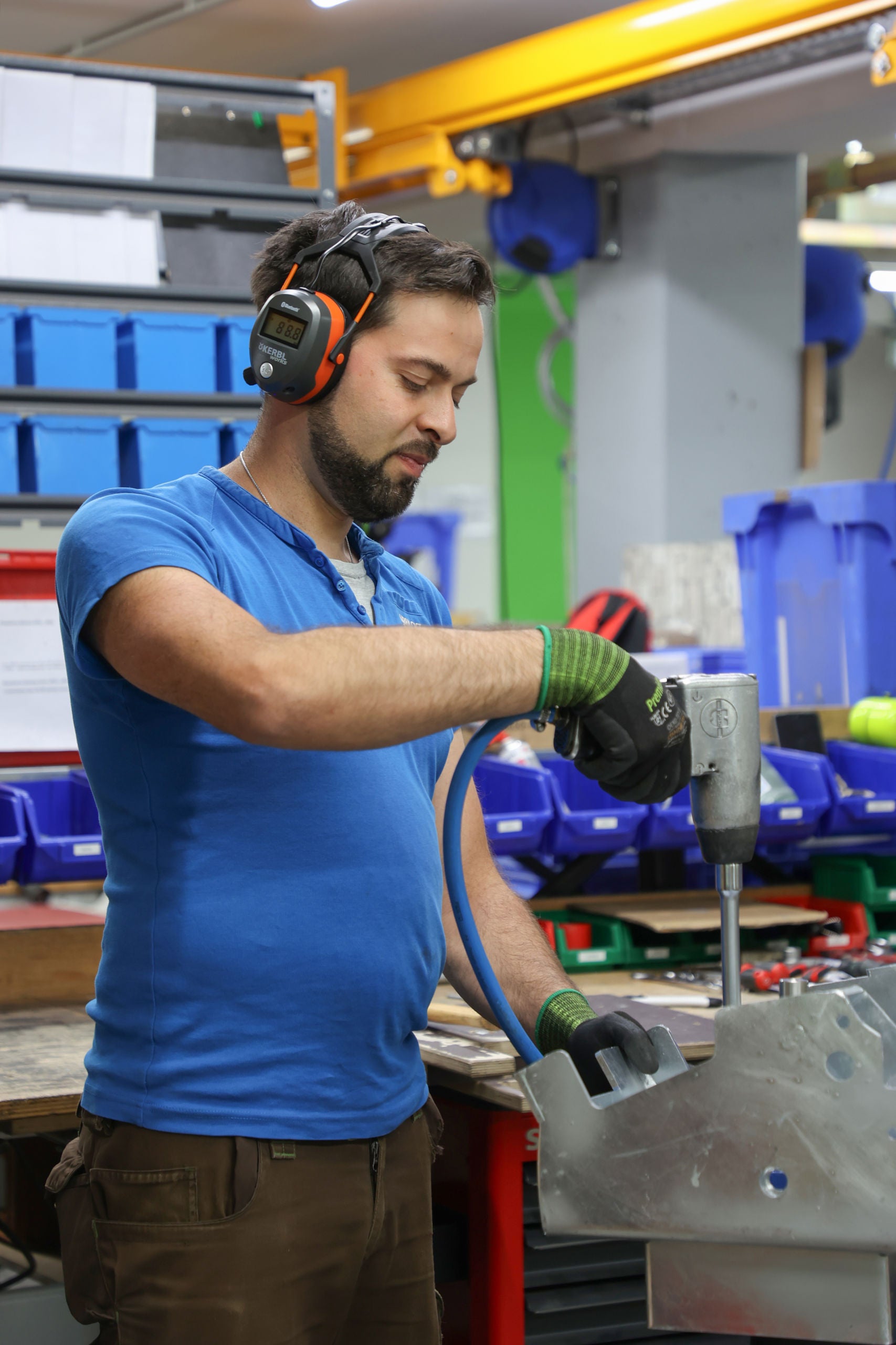 Kerbl Works Connect BT|FM Glušniki z radijem z Bluetooth