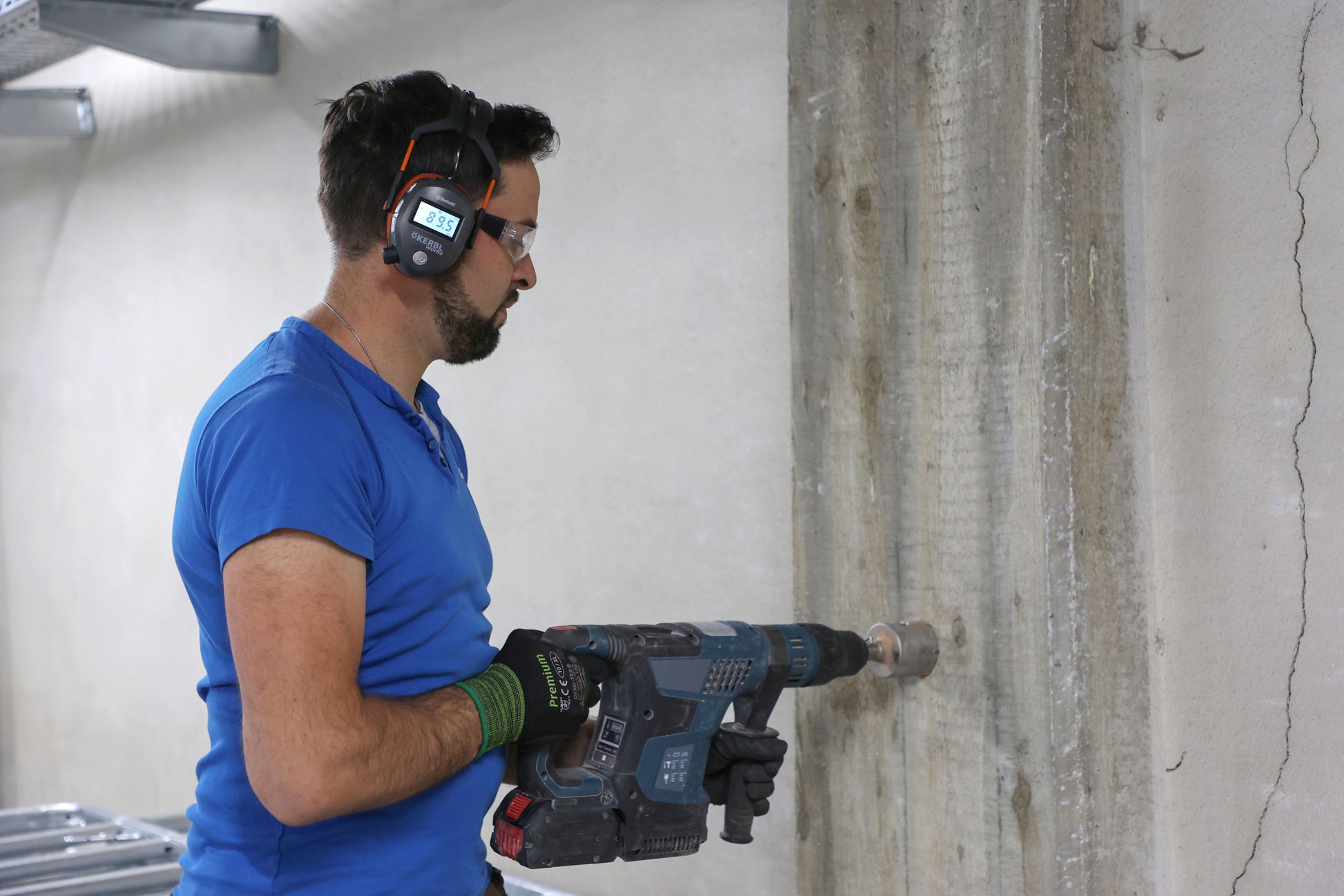 Kerbl Works Connect BT|FM Glušniki z radijem z Bluetooth