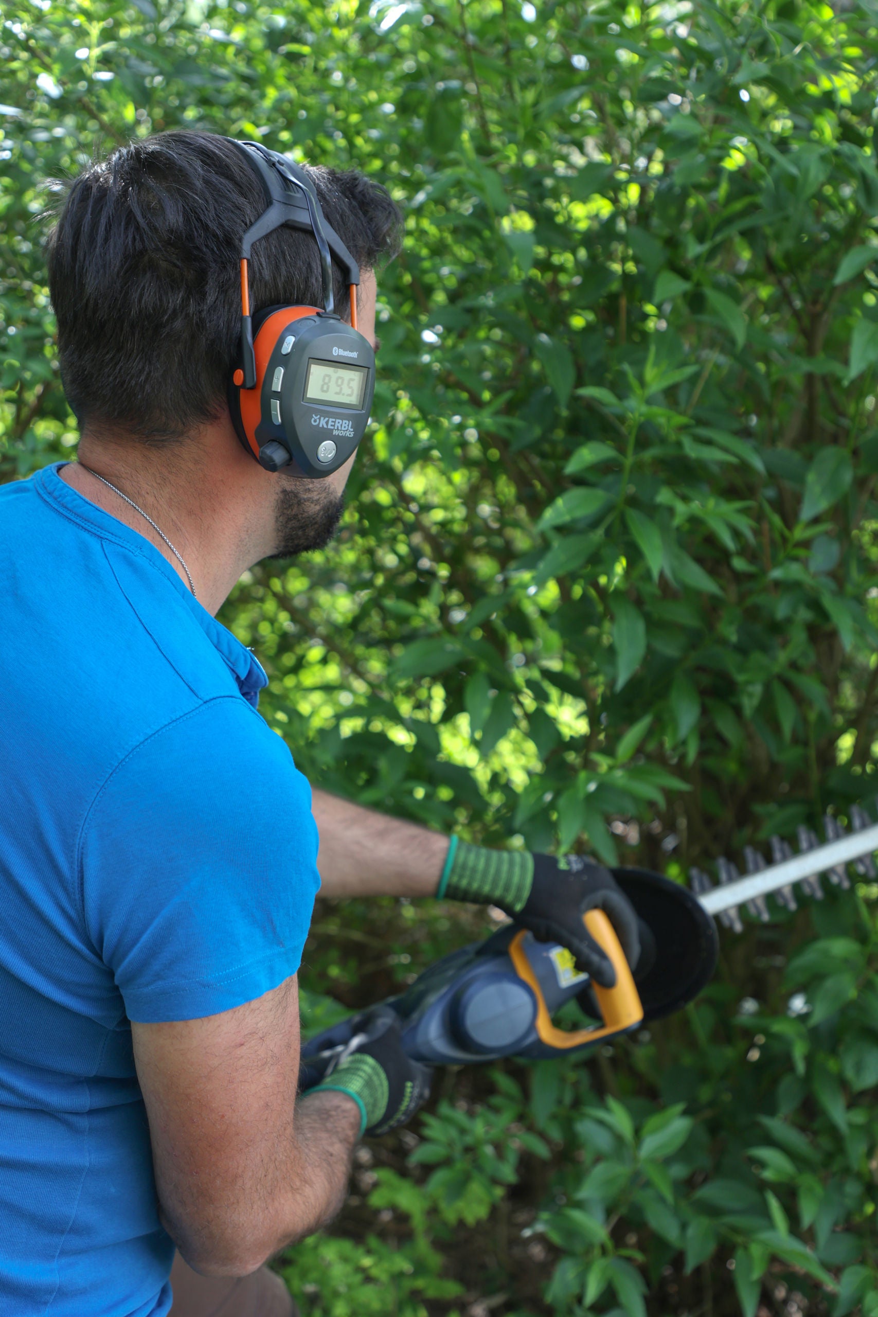 Kerbl Works Connect BT|FM Glušniki z radijem z Bluetooth