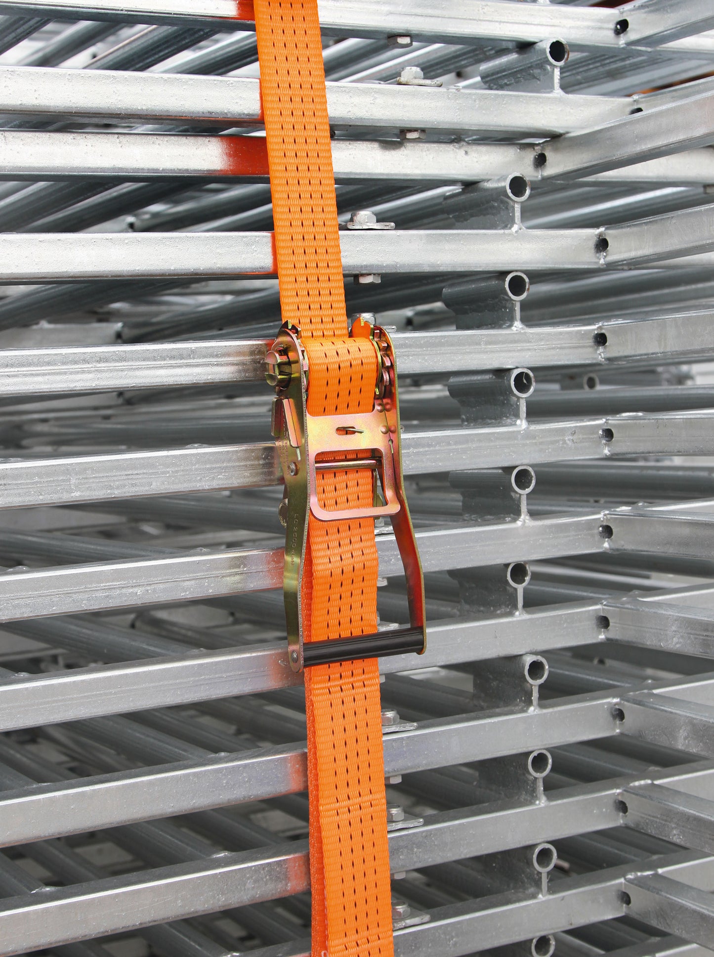 Pritrdilni trak z ragljo, 2-de 2000/4000 kg, oranžna
