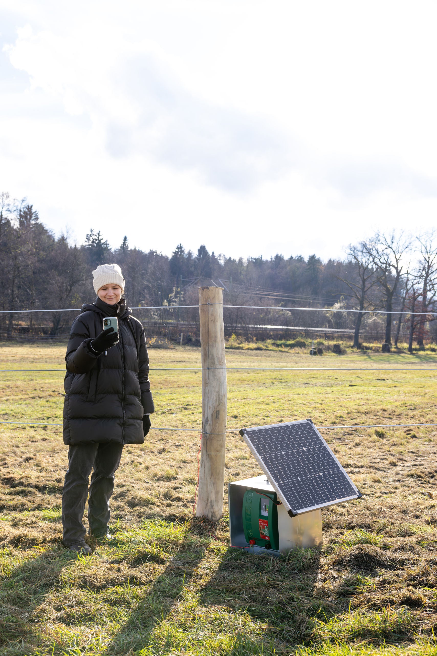 Solarni modul 55W vklj. z reg. polnjenja, prikljucek MC4