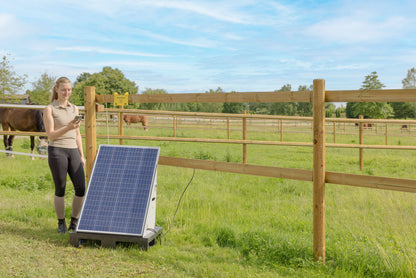AKO SolarStation L smart 12V napajalnik za električno o