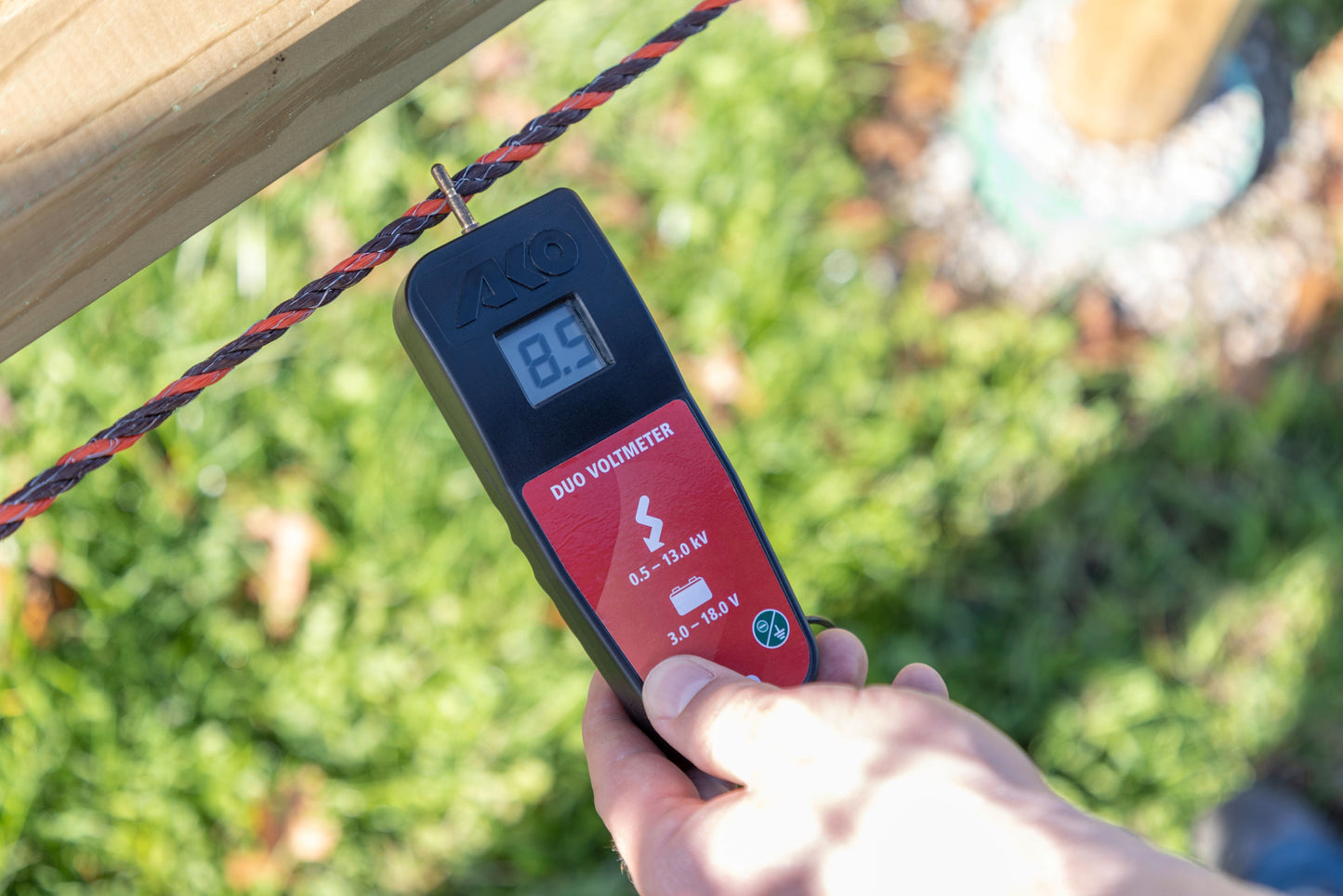 MERILNIK napetosti AKO - digitalni, All-in-One
