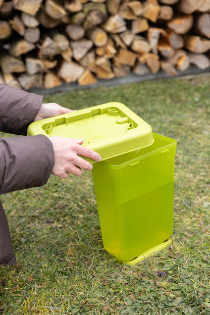 Napajalnik za perutnino 5,5 l pravokotna, plastična