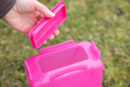 3,5-litrska zelena krmilnica z pravokotna, plastična