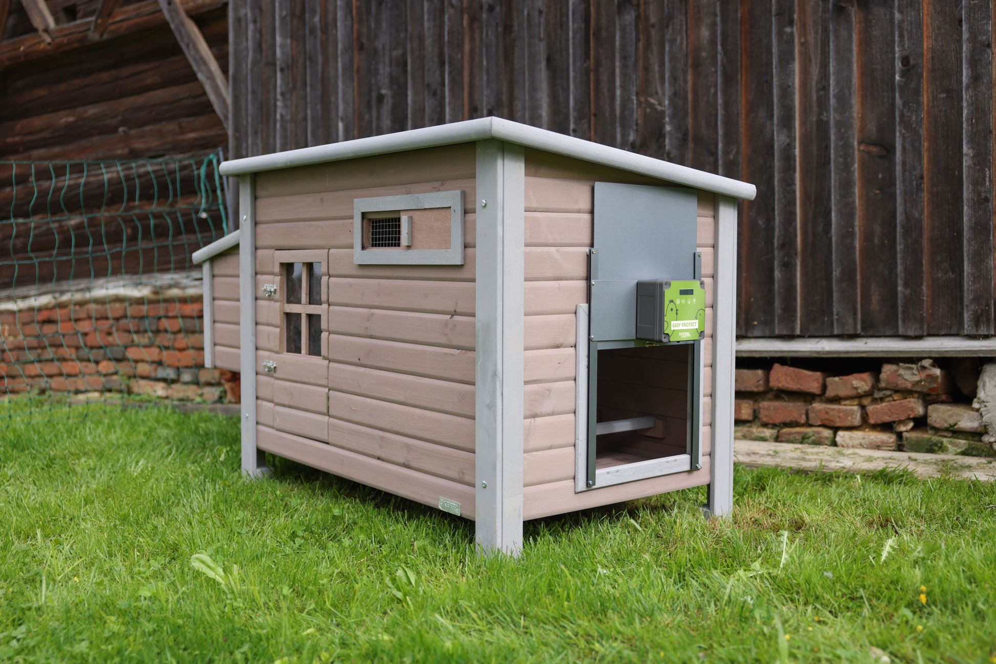Avtom. vrata za kokoši Easy Pr krmilje z vrati