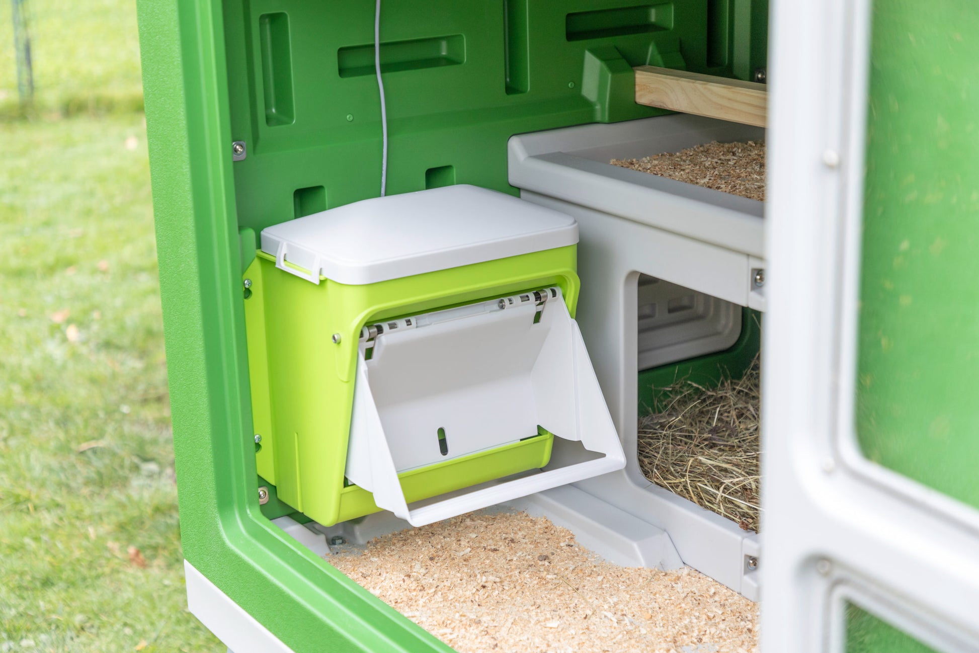 Napajalnik SmartCoop z zašcitno loputo, 7,5 kg