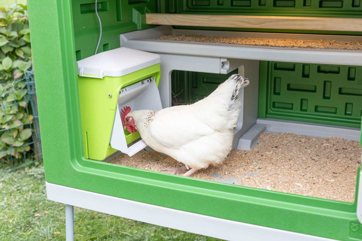 Napajalnik SmartCoop z zašcitno loputo, 7,5 kg