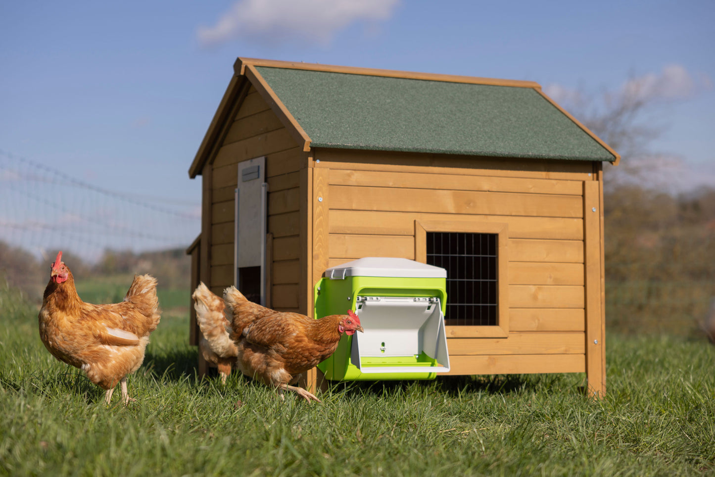 Napajalnik SmartCoop z zašcitno loputo, 7,5 kg