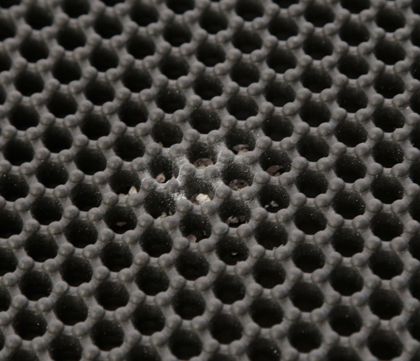 PREPROGA za stranišce za macka sieve - 58.5x41cm
