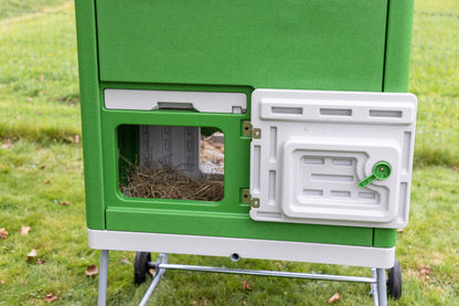 Mobile Coop - umetna masa 119X96x162 cm, 2 kartona