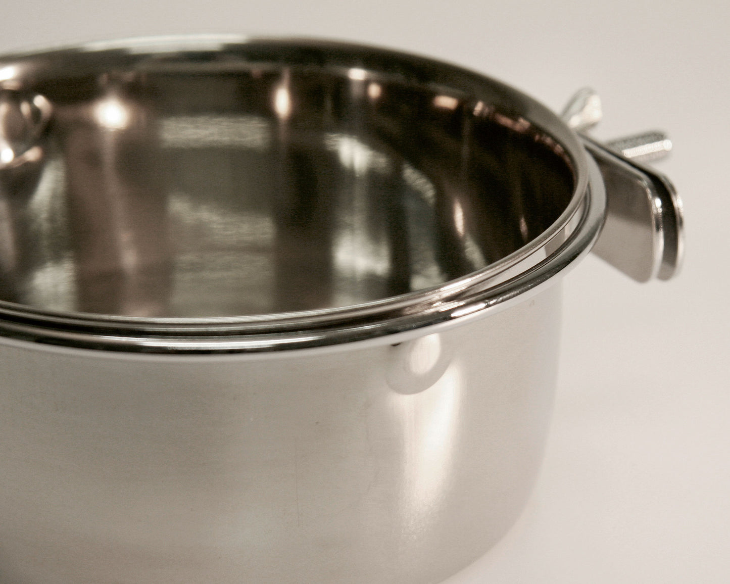 POSODA za glodalce z vijakom inox 600ml