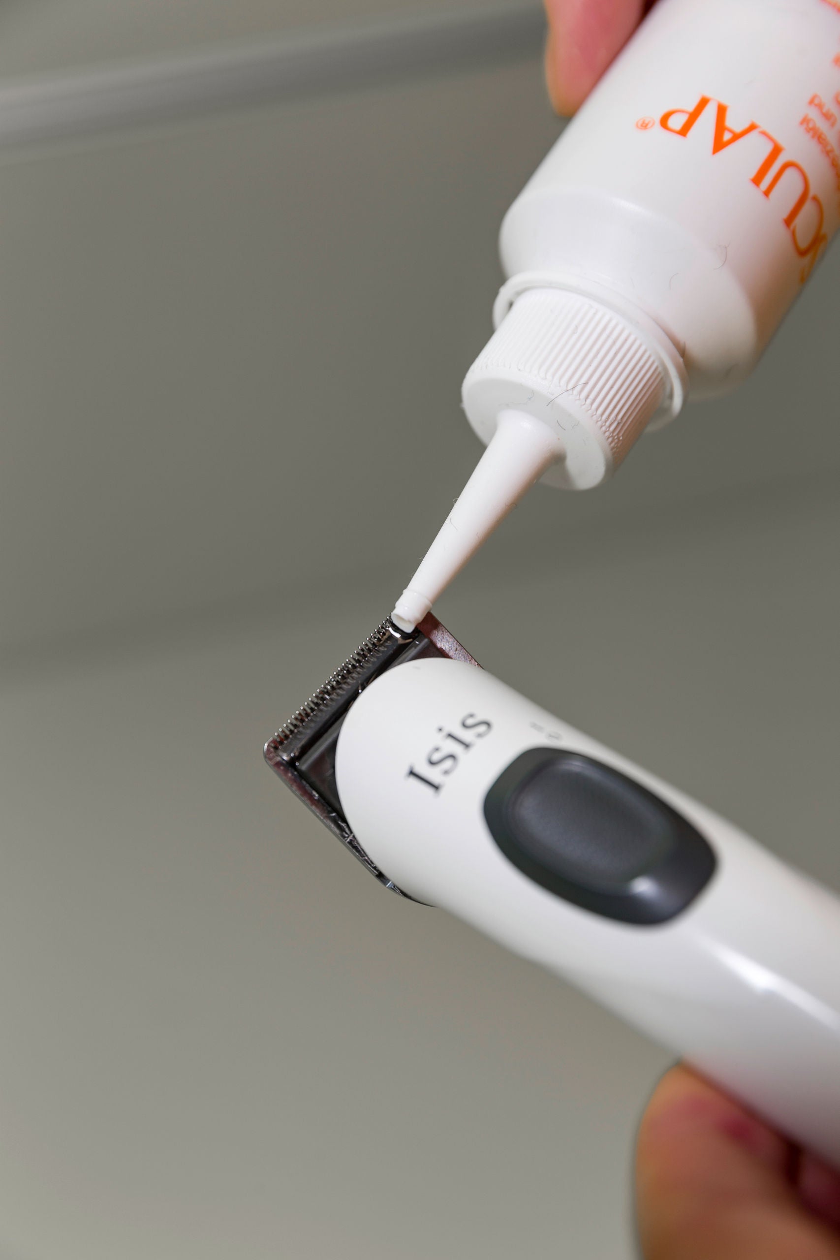 OLJE Aesculap za elektricne škarje - 90ml